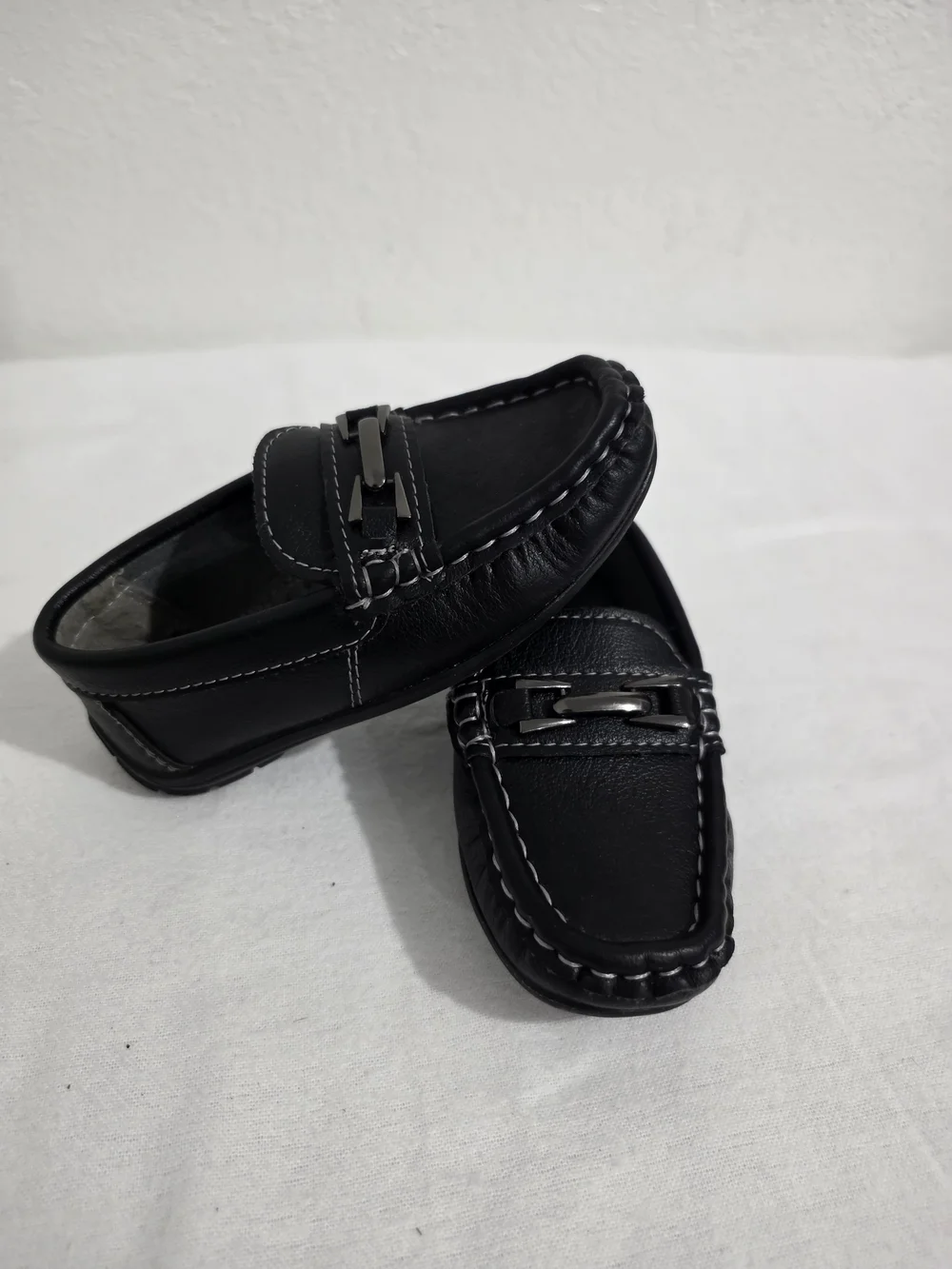 Children's Black Moccasin Loafers with Metal Accent Size-6 Baby